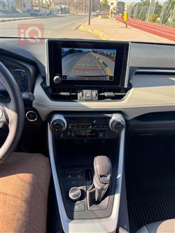 تۆیۆتا ڕاڤ 4